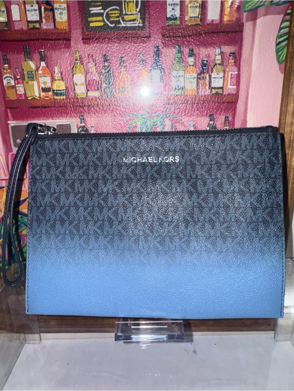 NWT Michael Kors Ombré Navy to Sky Blue Large Wristlet 9”x7”